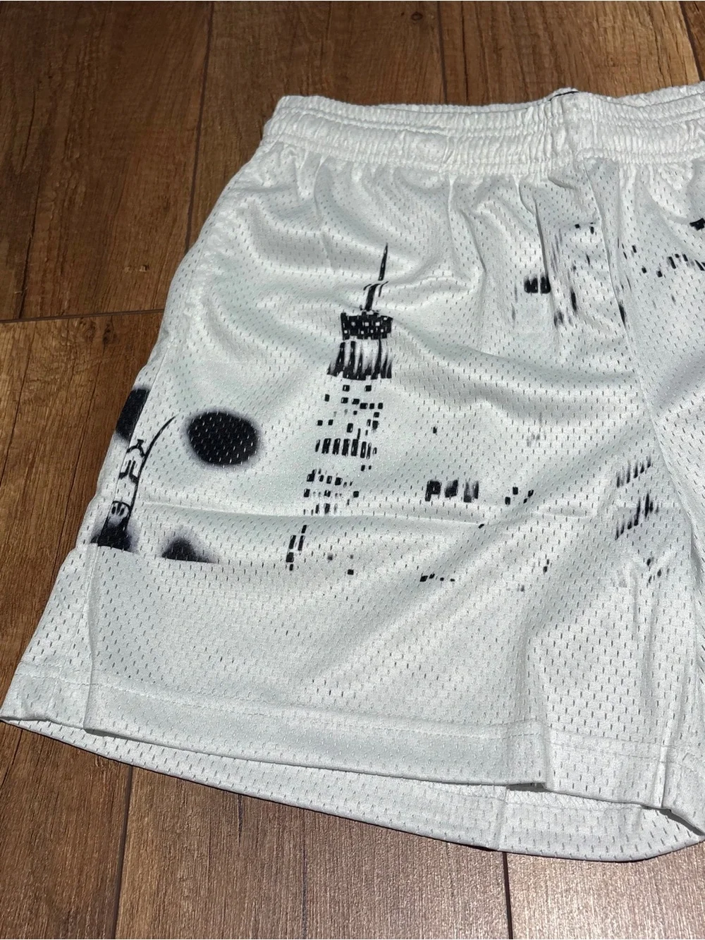 Eric Emanuel EE Mens White and Black Skyline Athletic Mesh Shorts Brand New